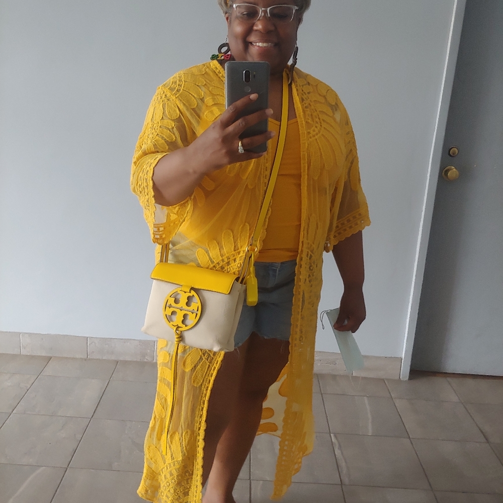 Meet your Posher, Yolanda - Picture 11 of 16